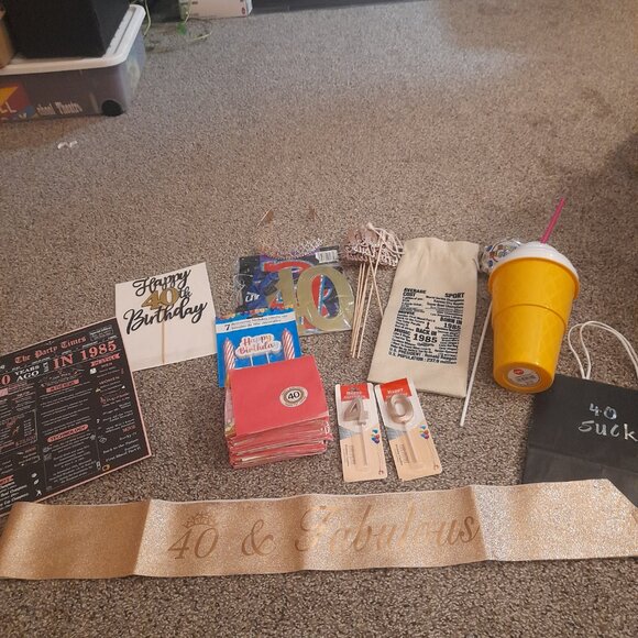 Party Supplies for 40th Birthday 1985 - Picture 2 of 4